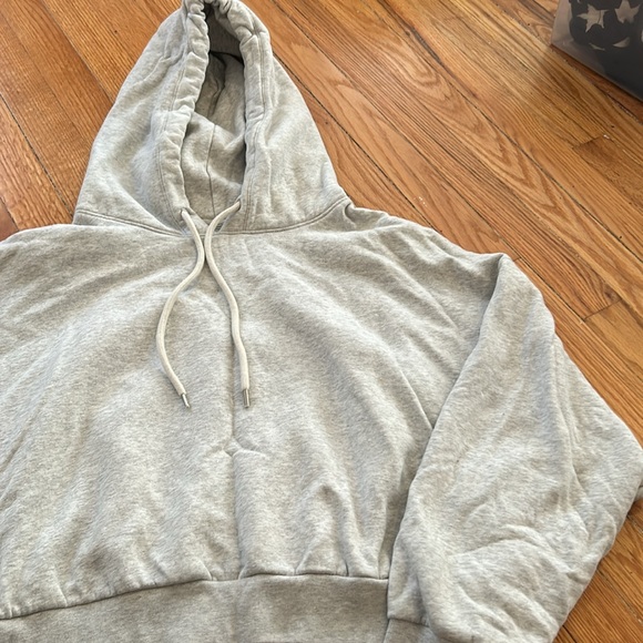 Cropped Gap Hoodie - Picture 2 of 3